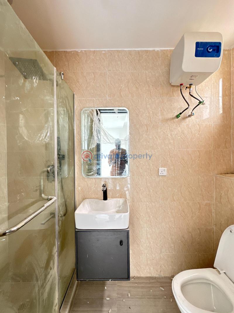 Spacious 2 bedroom apartment with elevator, pool and gym. - 4 2 bedroom Flat & Apartment For Sale Lekki Phase 1 Lagos - 4