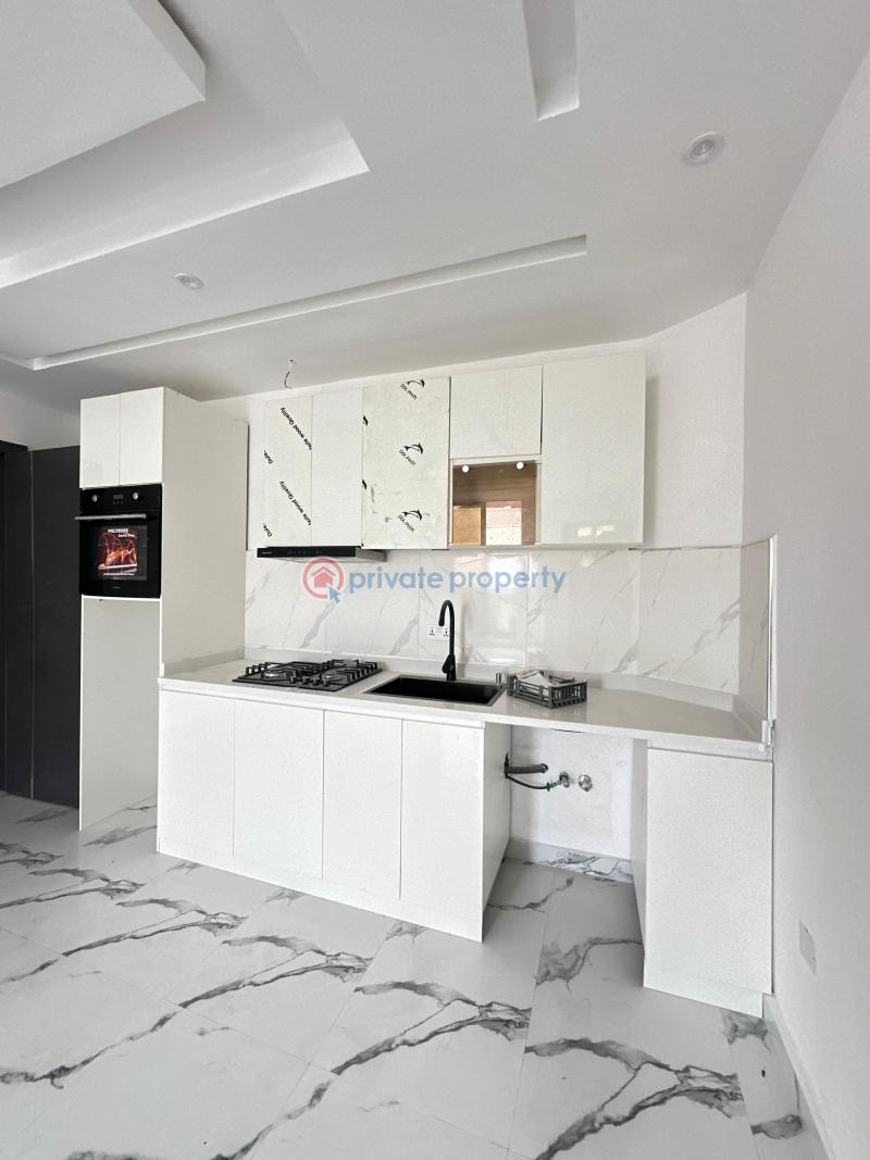 Spacious 2 bedroom apartment with elevator, pool and gym. - 2 2 bedroom Flat & Apartment For Sale Lekki Phase 1 Lagos - 2