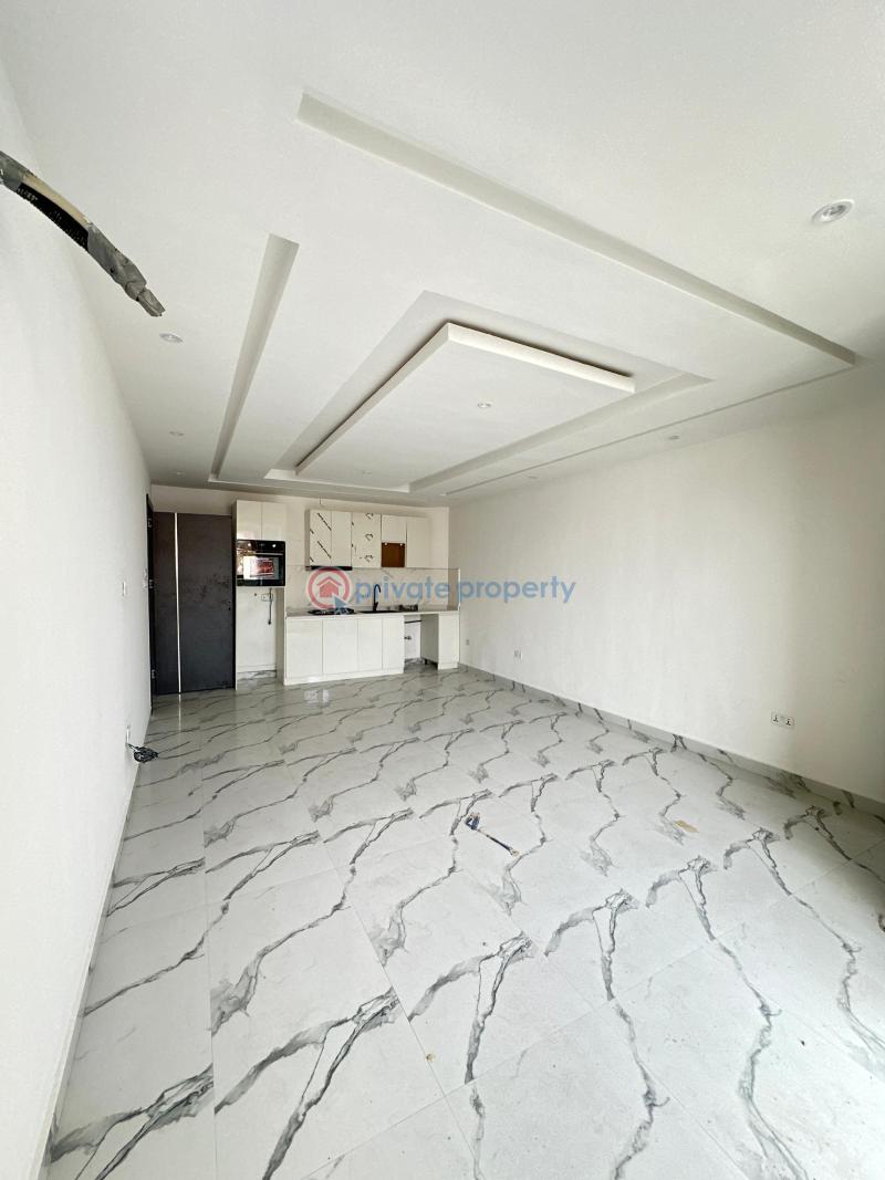 Spacious 2 bedroom apartment with elevator, pool and gym. - 1 2 bedroom Flat & Apartment For Sale Lekki Phase 1 Lagos - 1