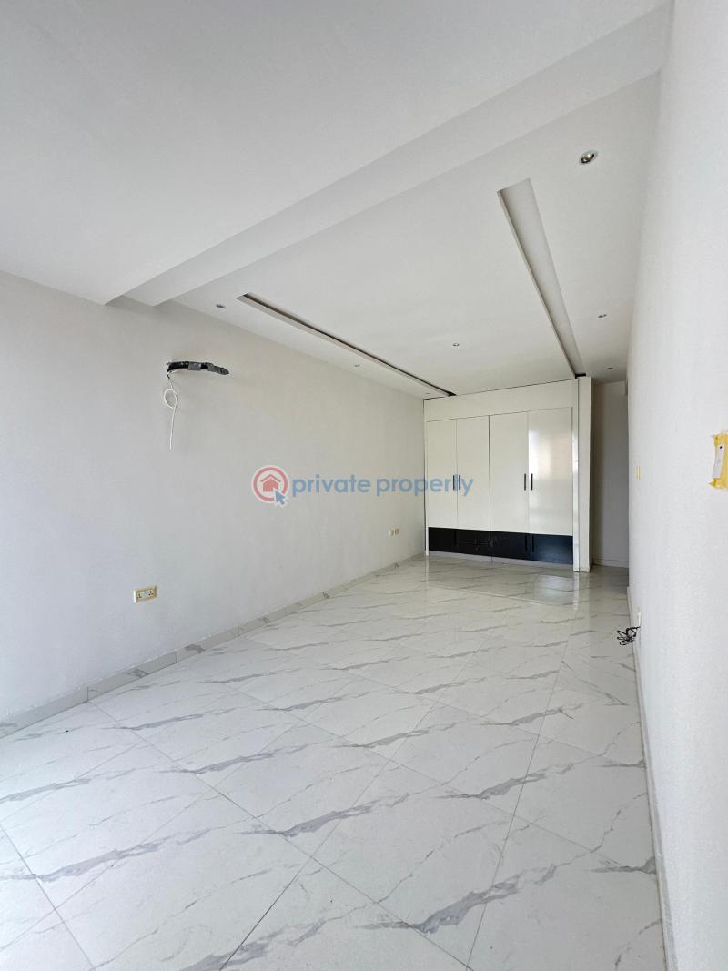 Spacious 2 bedroom apartment with elevator, pool and gym. - 3 2 bedroom Flat & Apartment For Sale Lekki Phase 1 Lagos - 3