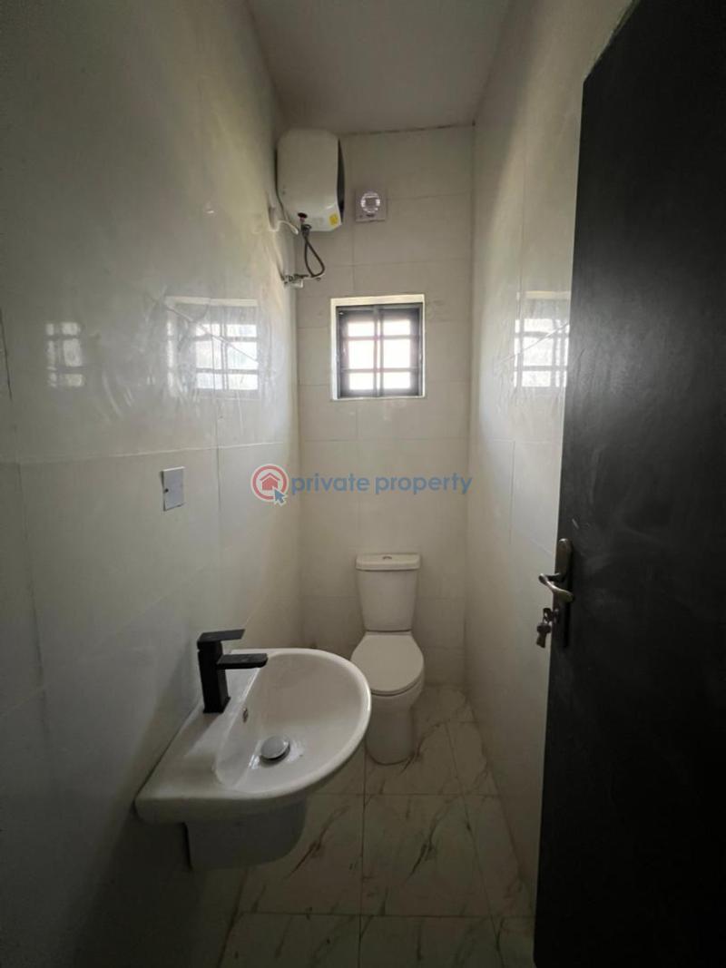 2 bedroom Flat & Apartment For Rent Lekki Scheme 2,abraham Adesanya Ajah Lagos - 11