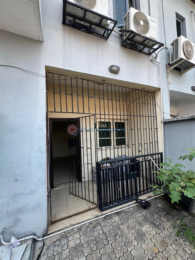 2 bedroom Block Of Flats For Rent Lekki Phase 1 Lagos - 3