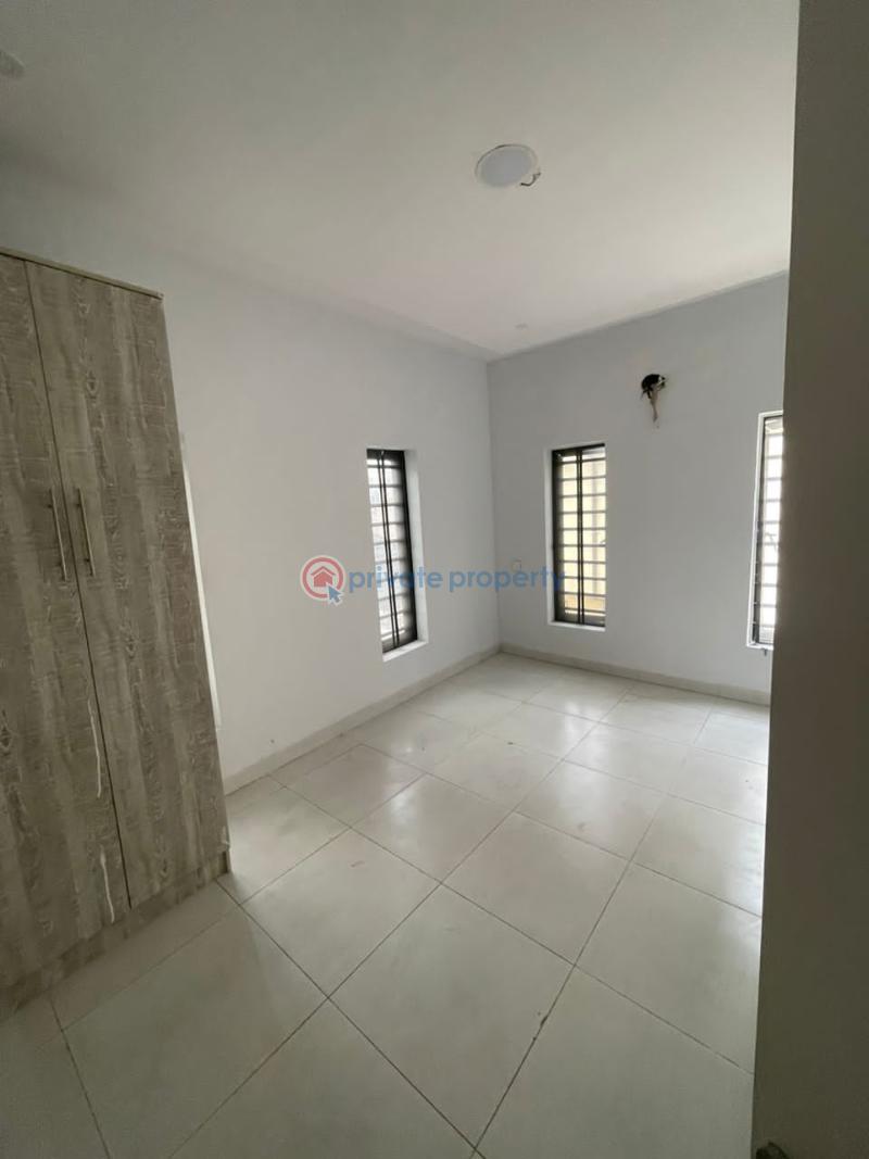 2 bedroom Block Of Flats For Rent Ologolo Lekki Lagos - 5