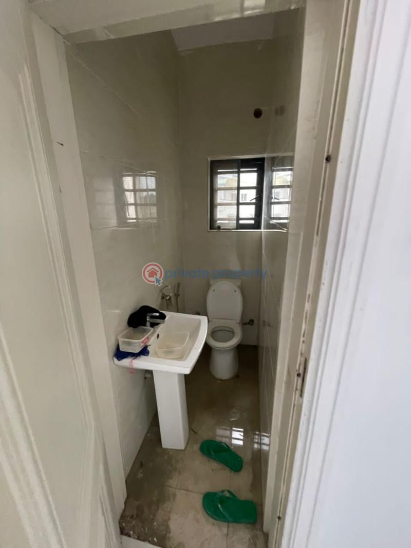 2 bedroom Block Of Flats For Rent Ologolo Lekki Lagos - 6