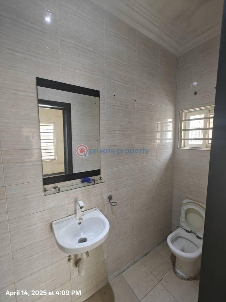 2 bedroom Block Of Flats For Rent Osapa London Lekki Lagos - 18