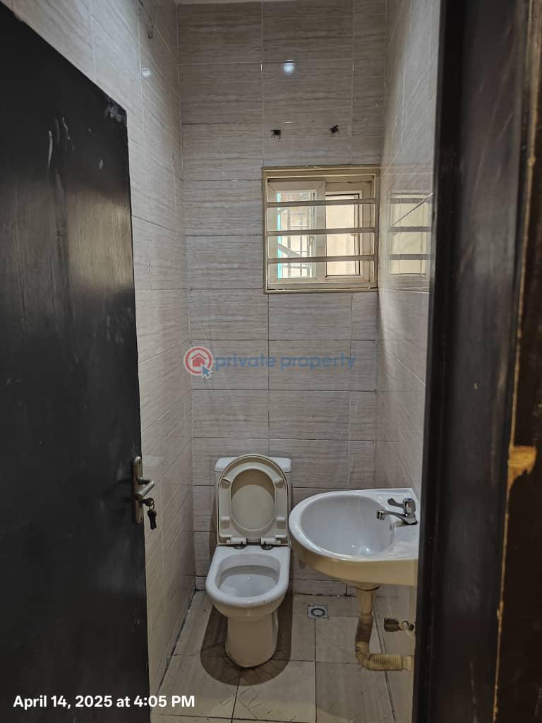 2 bedroom Block Of Flats For Rent Osapa London Lekki Lagos - 17