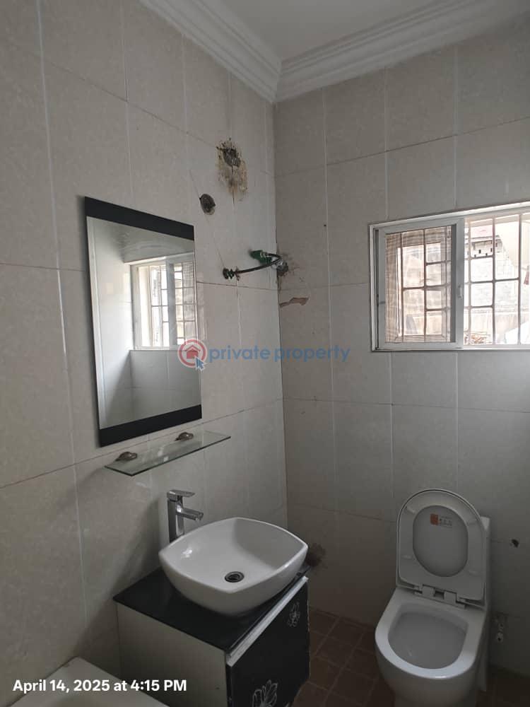 2 bedroom Block Of Flats For Rent Osapa London Lekki Lagos - 24