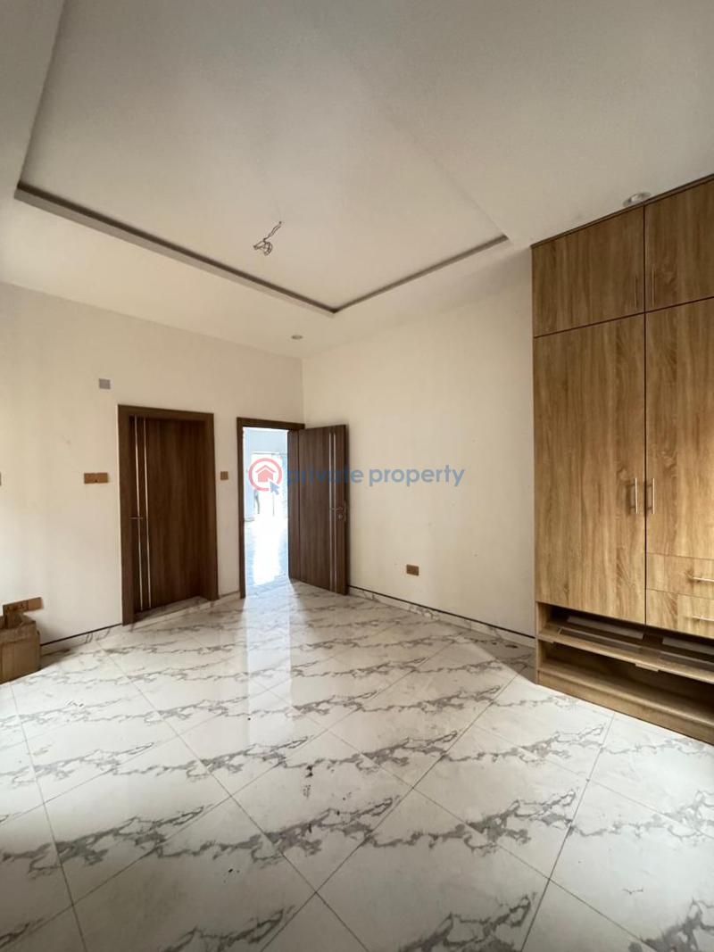 2 bedroom Block Of Flats For Rent Off Babs Animashaun Road, By Bode Thomas Junction, Surulere Bode Thomas Surulere Lagos - 4