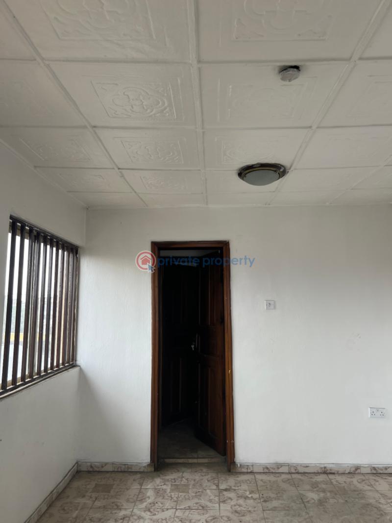2 bedroom Office For Rent Kosofe Kosofe/Ikosi Lagos - 7