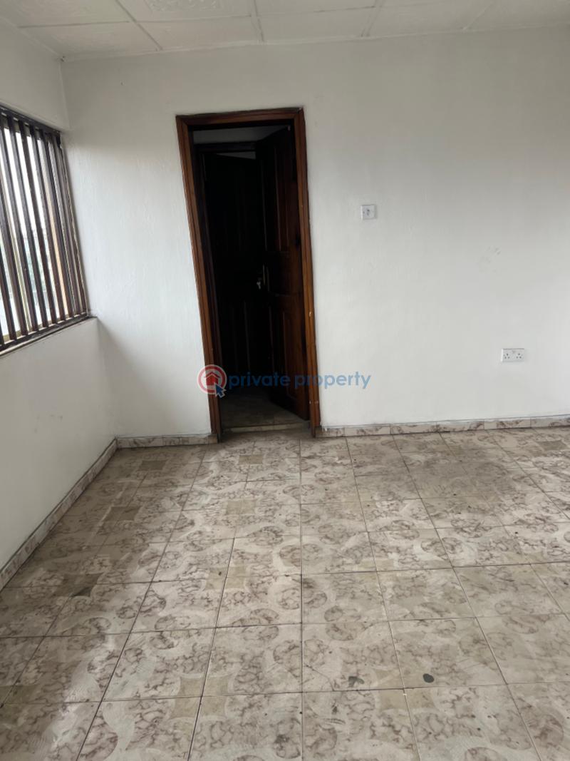 2 bedroom Office For Rent Kosofe Kosofe/Ikosi Lagos - 5