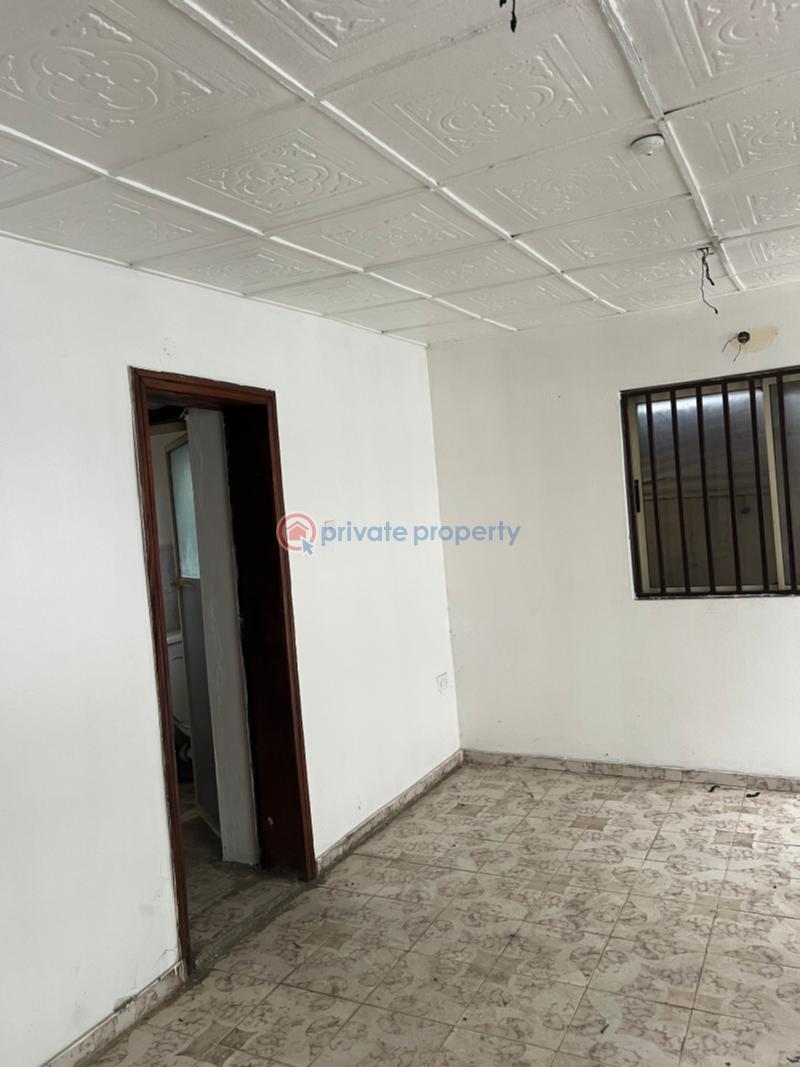 2 bedroom Office For Rent Kosofe Kosofe/Ikosi Lagos - 11