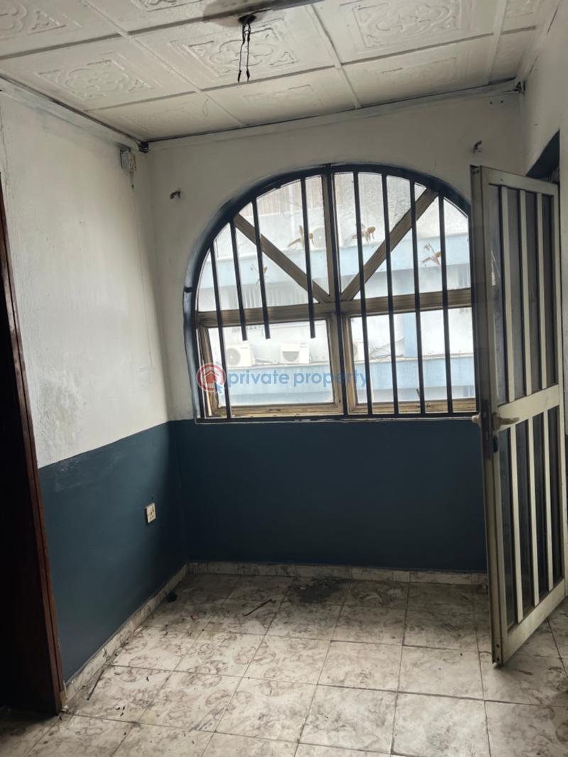 2 bedroom Office For Rent Kosofe Kosofe/Ikosi Lagos - 2