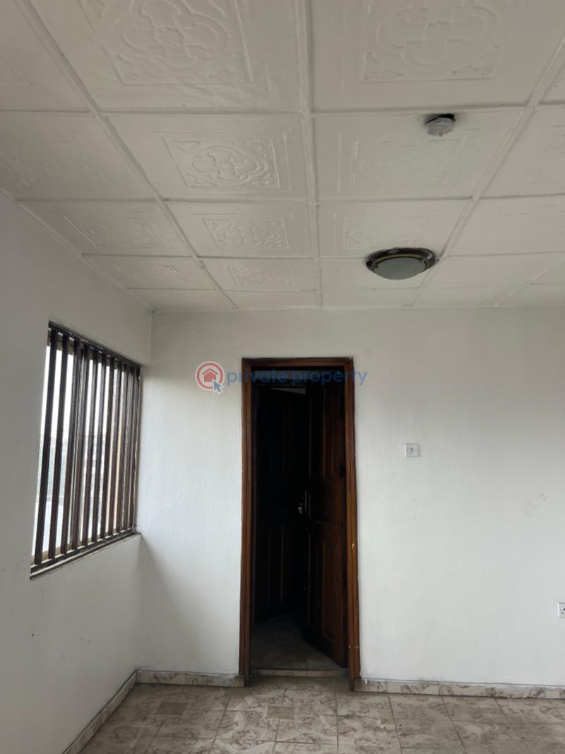 2 bedroom Office For Rent Kosofe Kosofe/Ikosi Lagos - 8