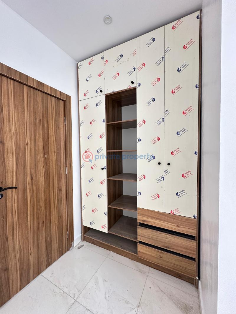 Spacious 2 bedroom with swimming pool and elevator - 11 2 bedroom House For Sale Lekki Phase 1 Lagos - 11