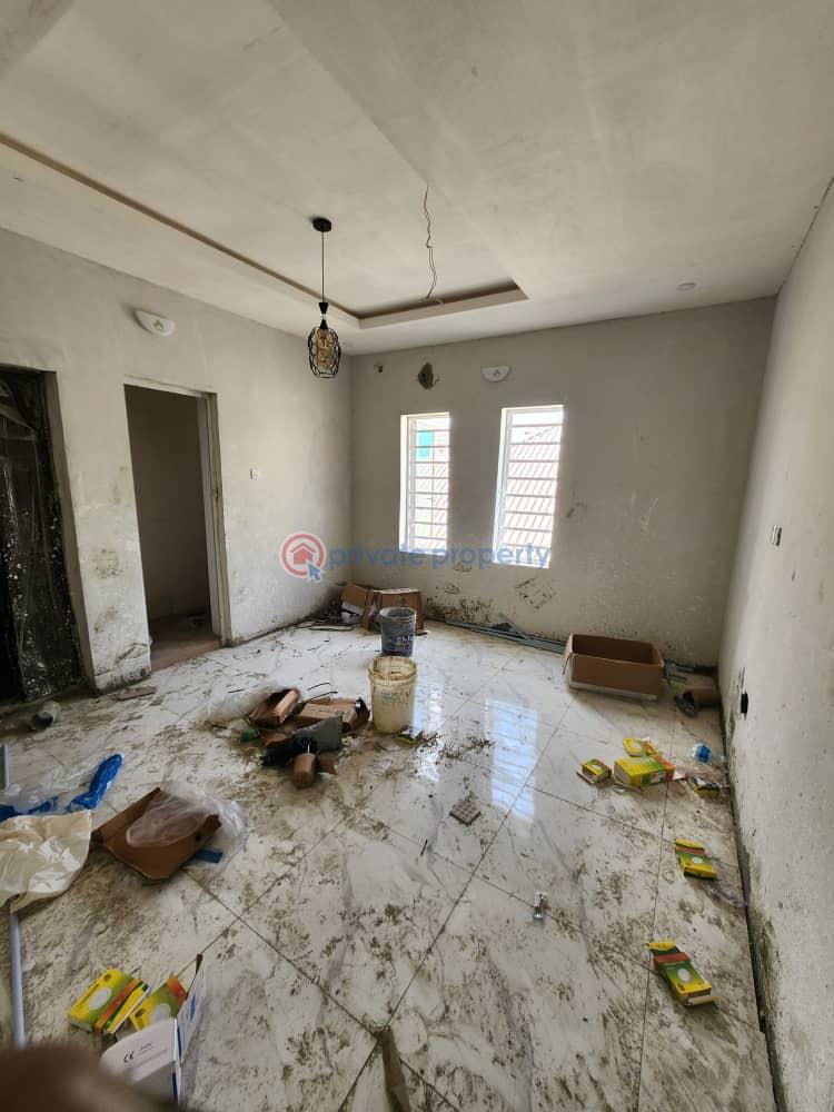 2 bedroom Block Of Flats For Sale Yaba Ikeja Lagos - 5