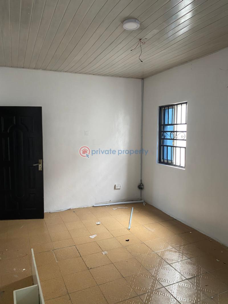 2 bedroom Block Of Flats For Rent In A Gated And Secure Estate Off Kunsela Road Ikate Elegushi Lekki Lagos - 9