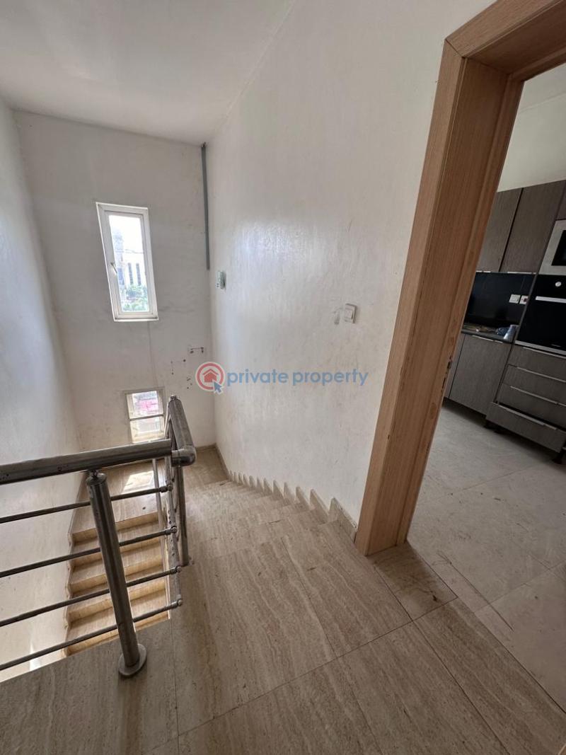 2 bedroom Block Of Flats For Rent Orchid Road Lafiaji Lekki Lagos - 1