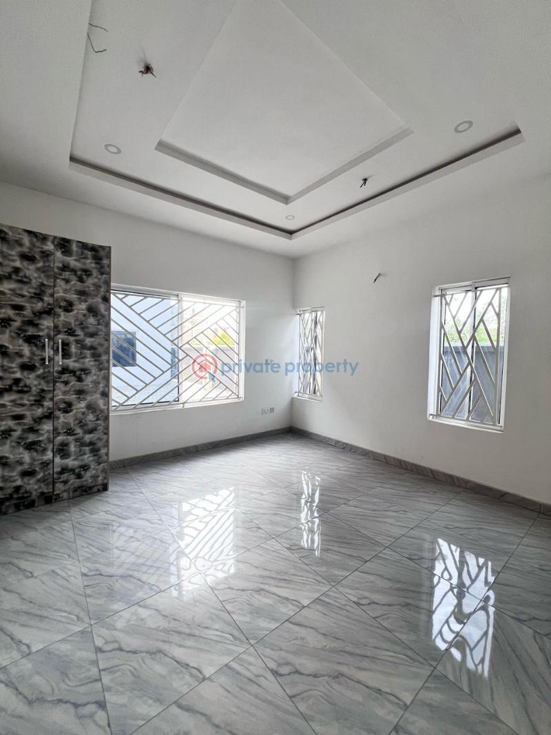 2 bedroom Block Of Flats For Sale Ikota Mobile Road Ajah Ikota Lekki Lagos - 6