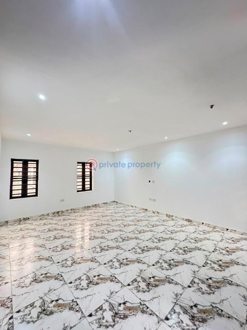 2 bedroom Shared Apartment For Sale Ogunlana Surulere Lagos - 8