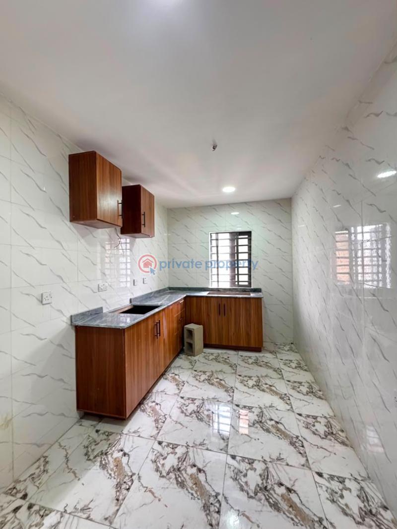 2 bedroom Shared Apartment For Sale Ogunlana Surulere Lagos - 6