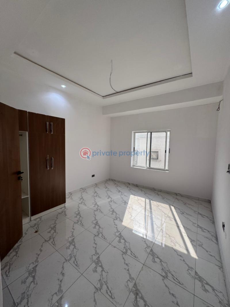 Spacious 2bedroom flat with pool and elevator - 10 2 bedroom Block Of Flats For Sale Ikate Elegushi Lekki Lagos - 10