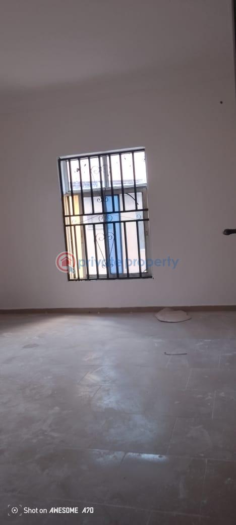 3 bedroom Block Of Flats For Rent Oyadiran Sabo Yaba Sabo Yaba Lagos - 2