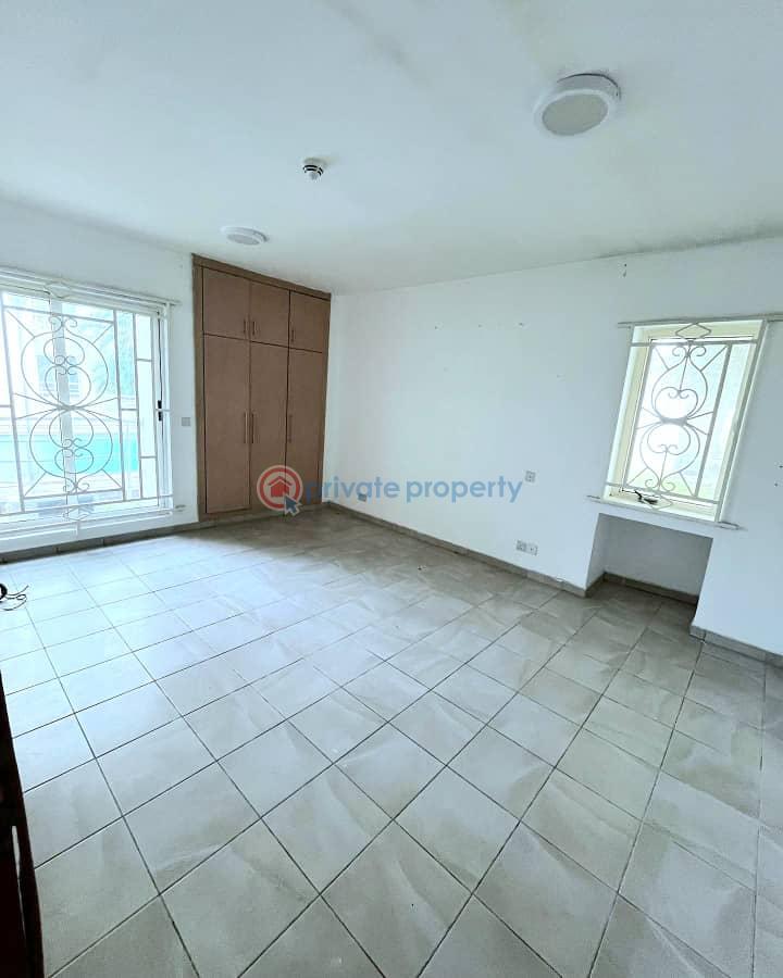 Spacious 3-bedroom apartment - 5 3 bedroom Flat & Apartment For Sale Lekki Right Lekki Phase 1 Lagos - 5