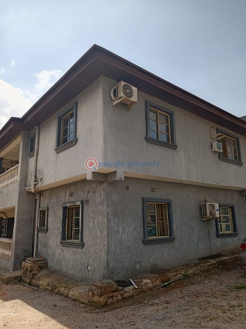 3 bedroom Flat & Apartment For Rent Durumi Abuja Phase 2  - 2