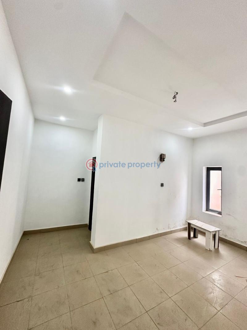 3 bedroom Block Of Flats For Sale Jahi Abuja Phase 2  - 2