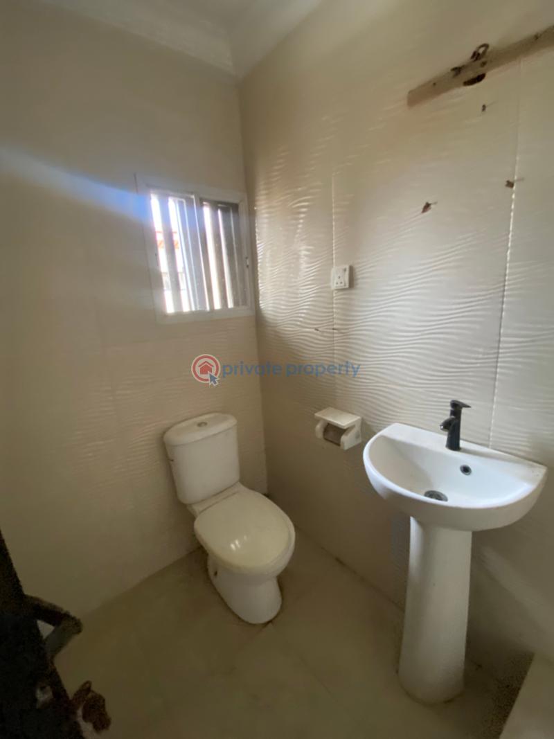 3 bedroom Flat & Apartment For Rent Opp Shoprite Ologolo Lekki Lagos - 9