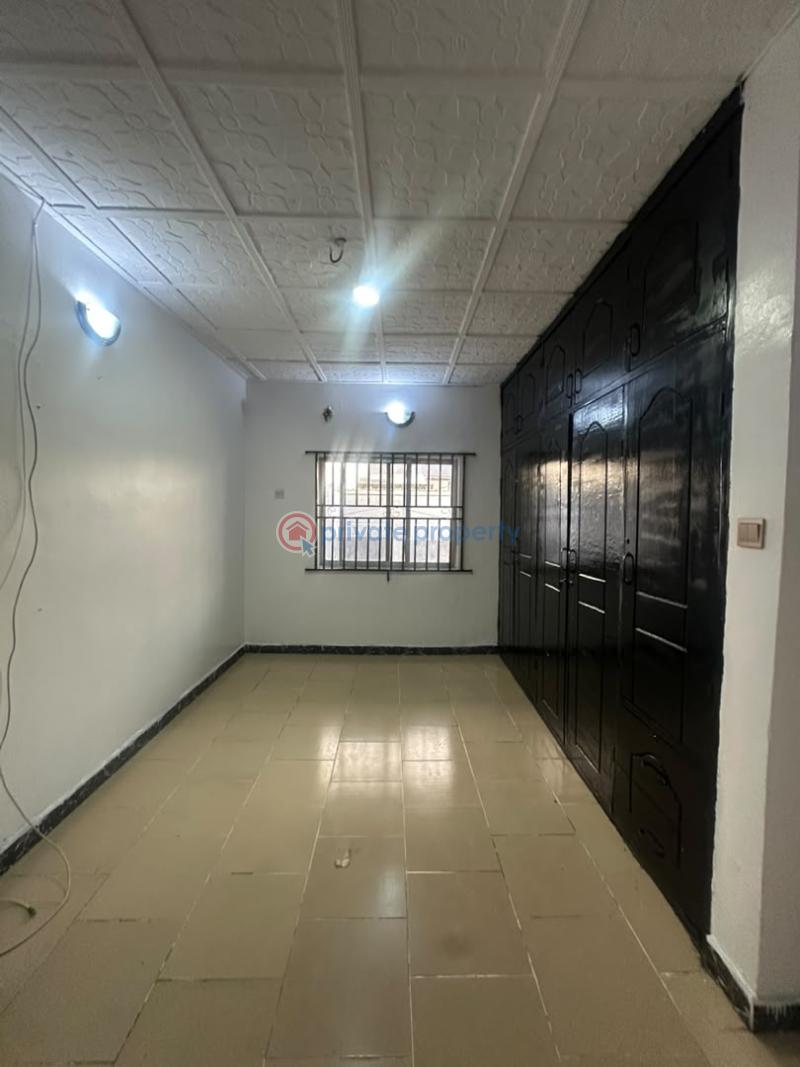 3 bedroom Detached Bungalow For Rent Abraham Adesanya Ajah Lagos - 3