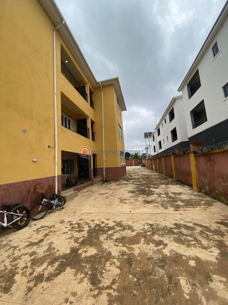 3 bedroom Flat & Apartment For Rent Galadimawa Abuja Phase 3  - 1