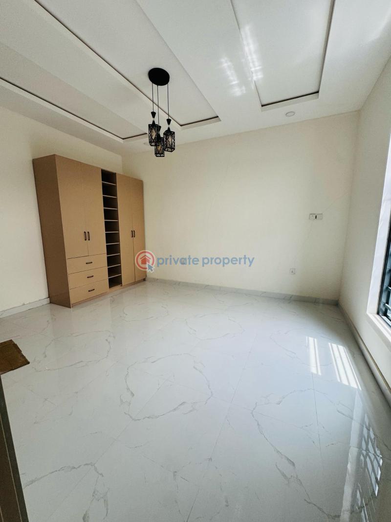 3 bedroom Block Of Flats For Sale Omole Phase 1 Ojodu Lagos - 6