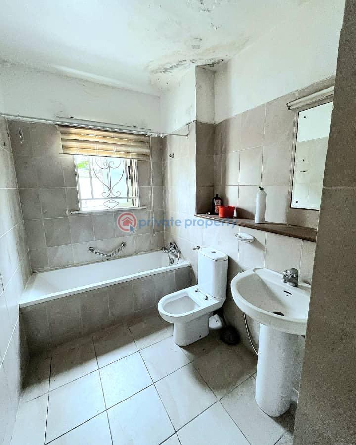 Spacious 3-bedroom apartment - 7 3 bedroom Flat & Apartment For Sale Lekki Right Lekki Phase 1 Lagos - 7