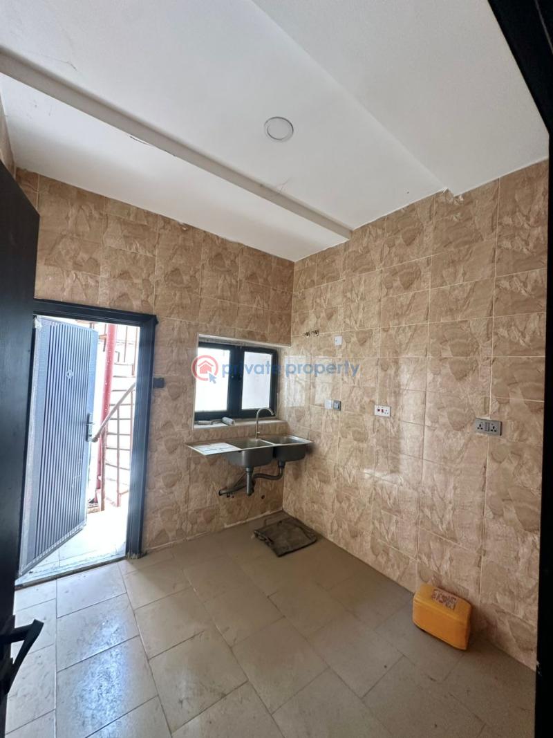 3 bedroom Block Of Flats For Sale Jahi Abuja Phase 2  - 4