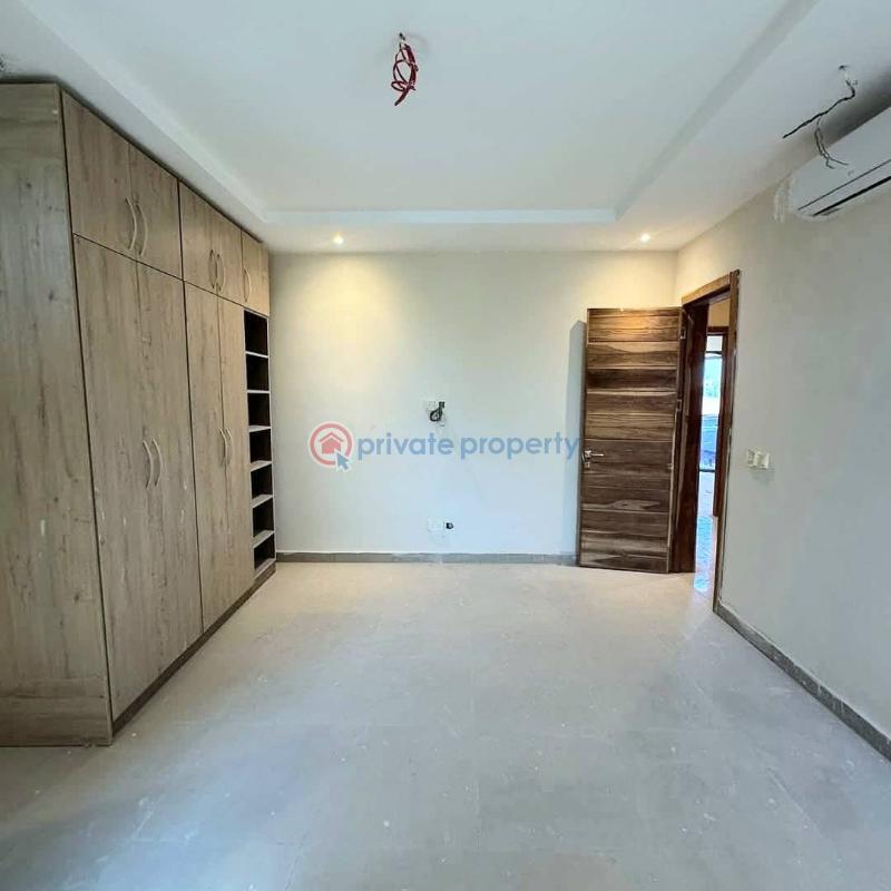 Spacious 3-bedroom apartment - 6 3 bedroom Flat & Apartment For Sale Lekki Phase 1 Lagos - 6