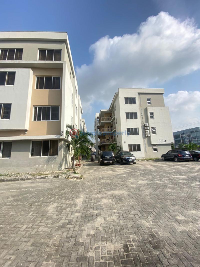 3 bedroom Flat & Apartment For Rent Orchid Road Lekki Expressway Lagos - 0