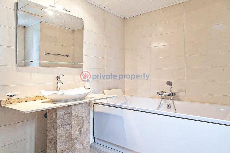 Spacious 3-bedroom apartment with a room bq - 12 3 bedroom Flat & Apartment For Sale Old Ikoyi Lagos - 12