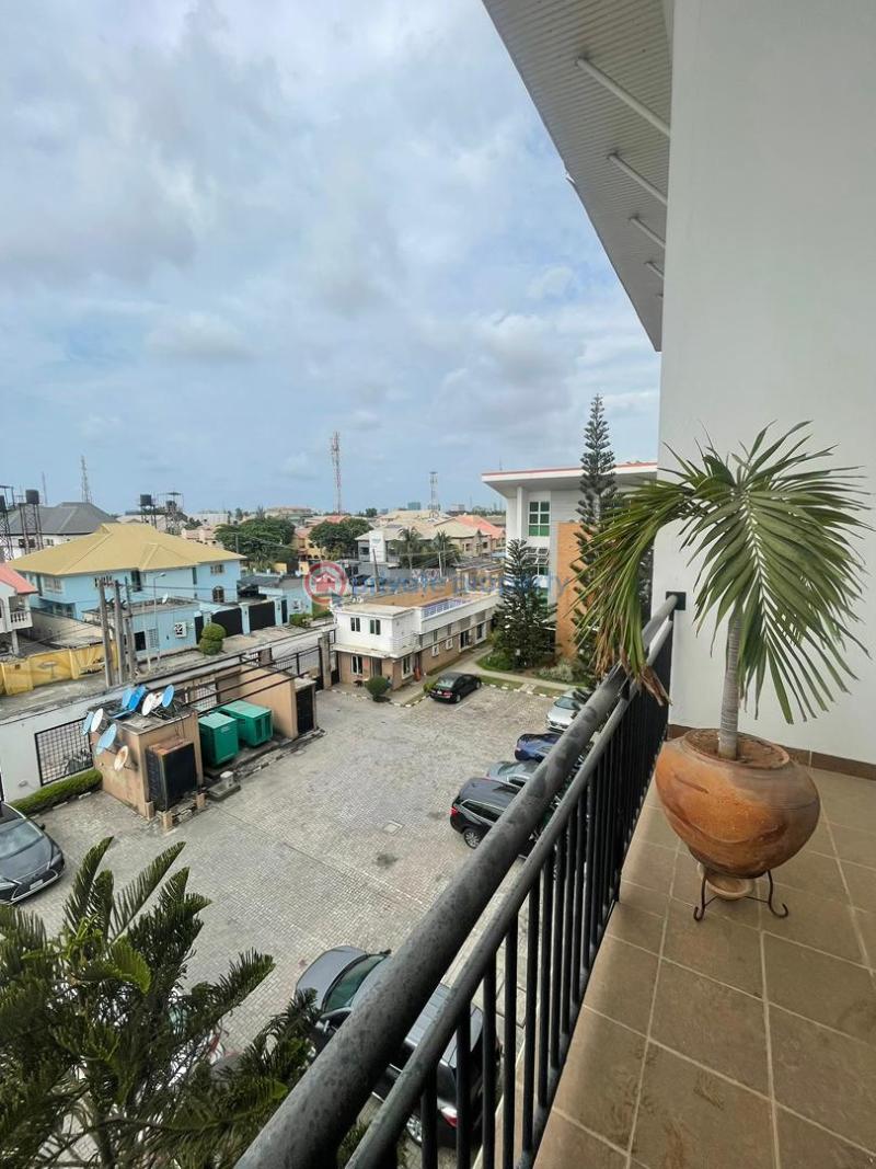 3 bedroom Block Of Flats For Rent Off Admiralty Lekki Phase 1 Lagos - 0