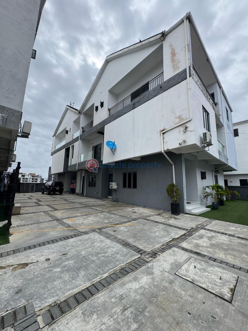 3 bedroom Block Of Flats For Sale Ikate Lekki Lekki Lagos - 0