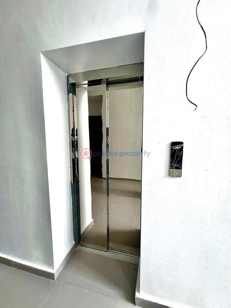 Spacious 3-bedroom apartment with bq - 13 3 bedroom Flat & Apartment For Sale Lekki Phase 1 Lagos - 13