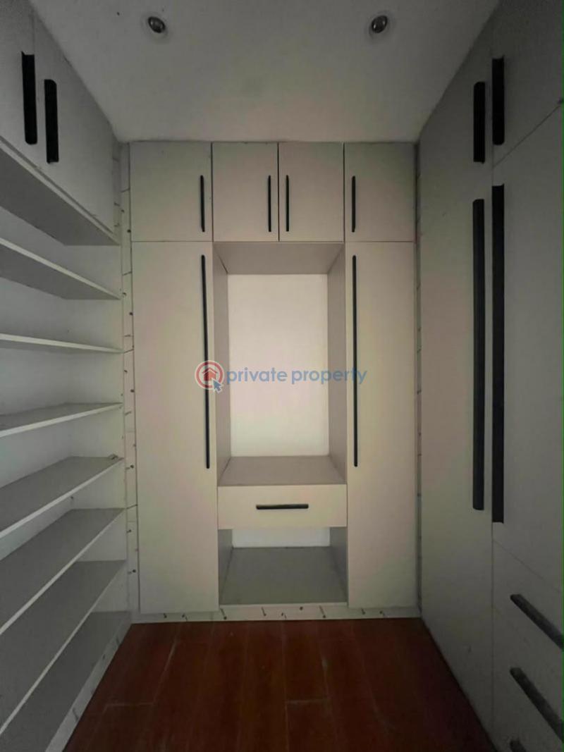 3 bedroom Flat & Apartment For Sale Old Ikoyi Lagos - 8