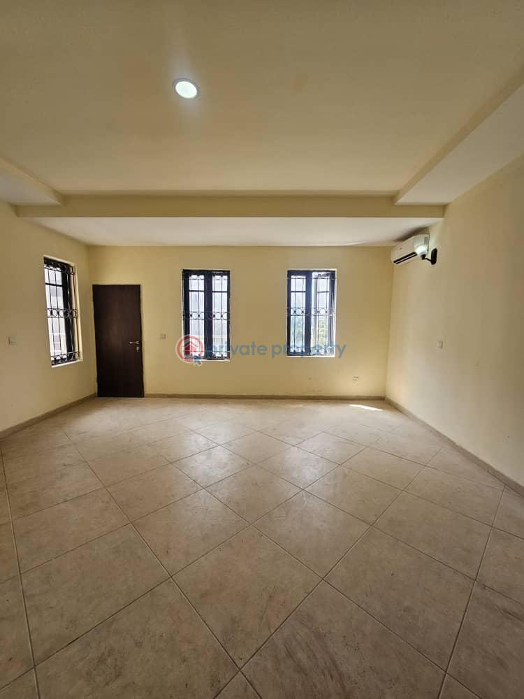 Spacious 3 bedroom apartment with bq,  laundry room,  elevator & swimming pool - 21 3 bedroom Block Of Flats For Sale Oniru, Victoria Island Oniru Victoria Island Lagos - 21