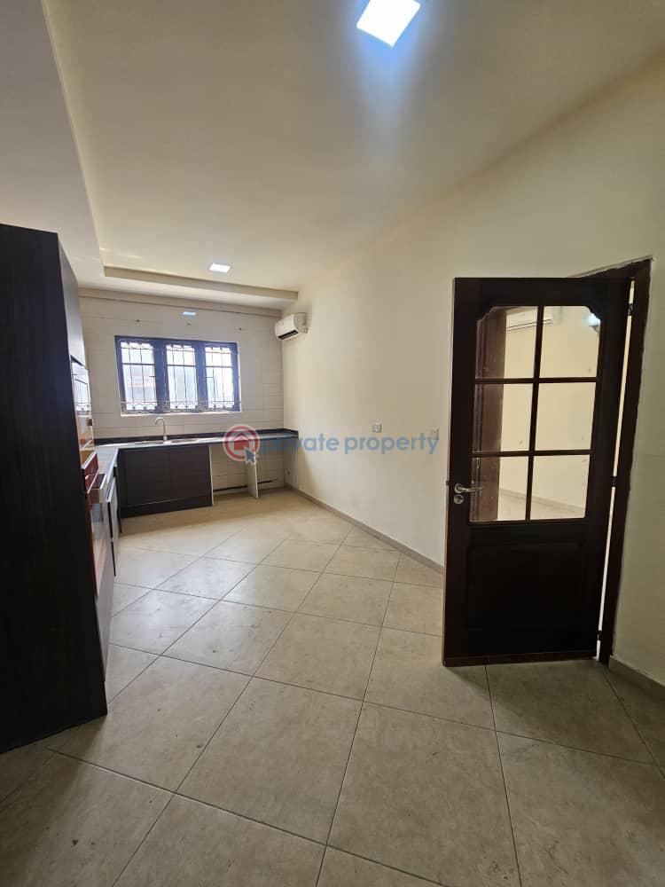 Spacious 3 bedroom apartment with bq,  laundry room,  elevator & swimming pool - 12 3 bedroom Block Of Flats For Sale Oniru, Victoria Island Oniru Victoria Island Lagos - 12