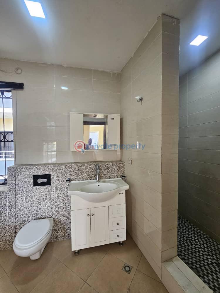 Spacious 3 bedroom apartment with bq,  laundry room,  elevator & swimming pool - 19 3 bedroom Block Of Flats For Sale Oniru, Victoria Island Oniru Victoria Island Lagos - 19