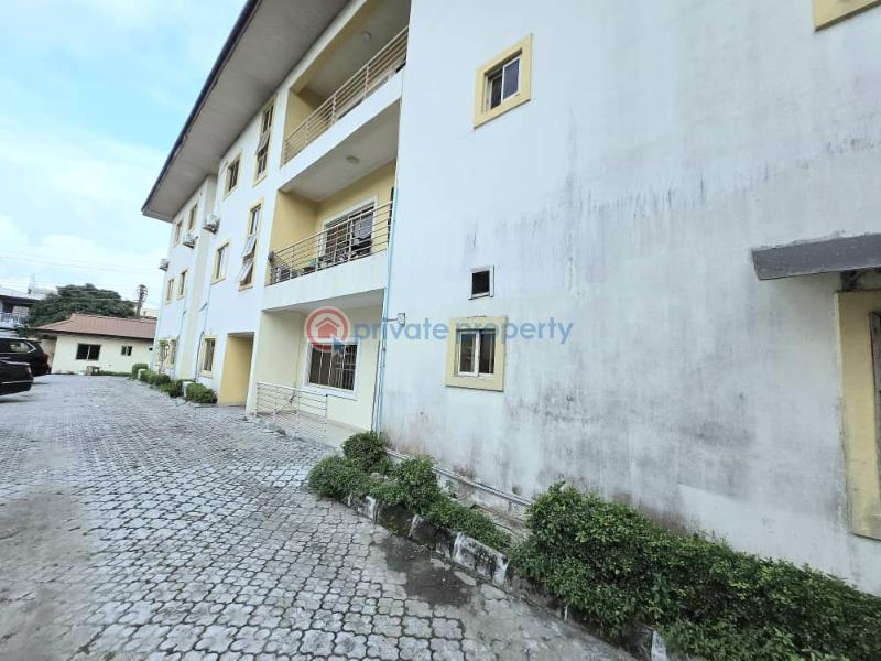 Spacious 3-bedroom apartment with bq - 12 3 bedroom Flat & Apartment For Rent Lekki Phase 1 Lagos - 12