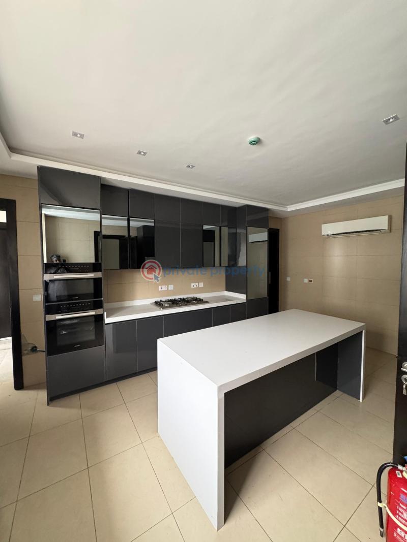 Spacious 3 bedroom apartment with bq - 5 3 bedroom Block Of Flats For Rent Banana Island Ikoyi Lagos - 5