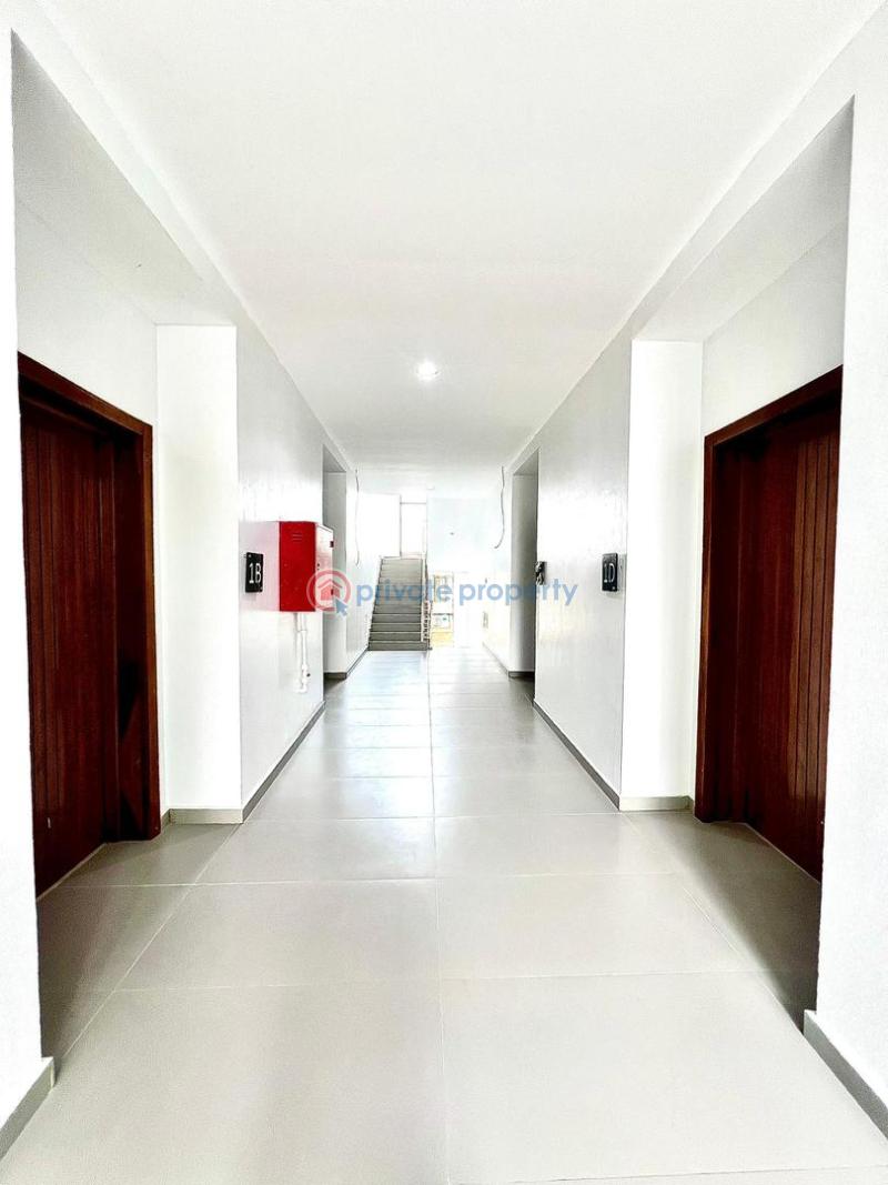 Spacious 3-bedroom apartment with bq - 4 3 bedroom Flat & Apartment For Sale Lekki Phase 1 Lagos - 4