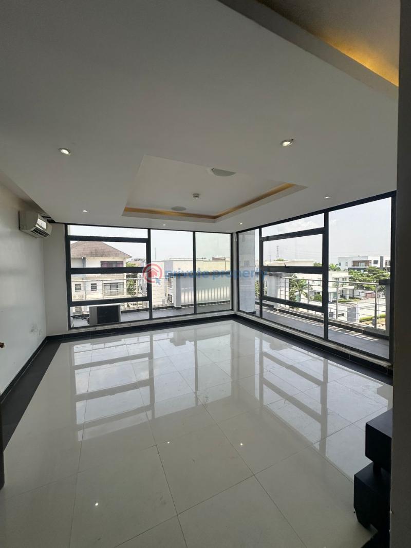3 bedroom Shared Apartment For Rent Banana Island Ikoyi Lagos - 11