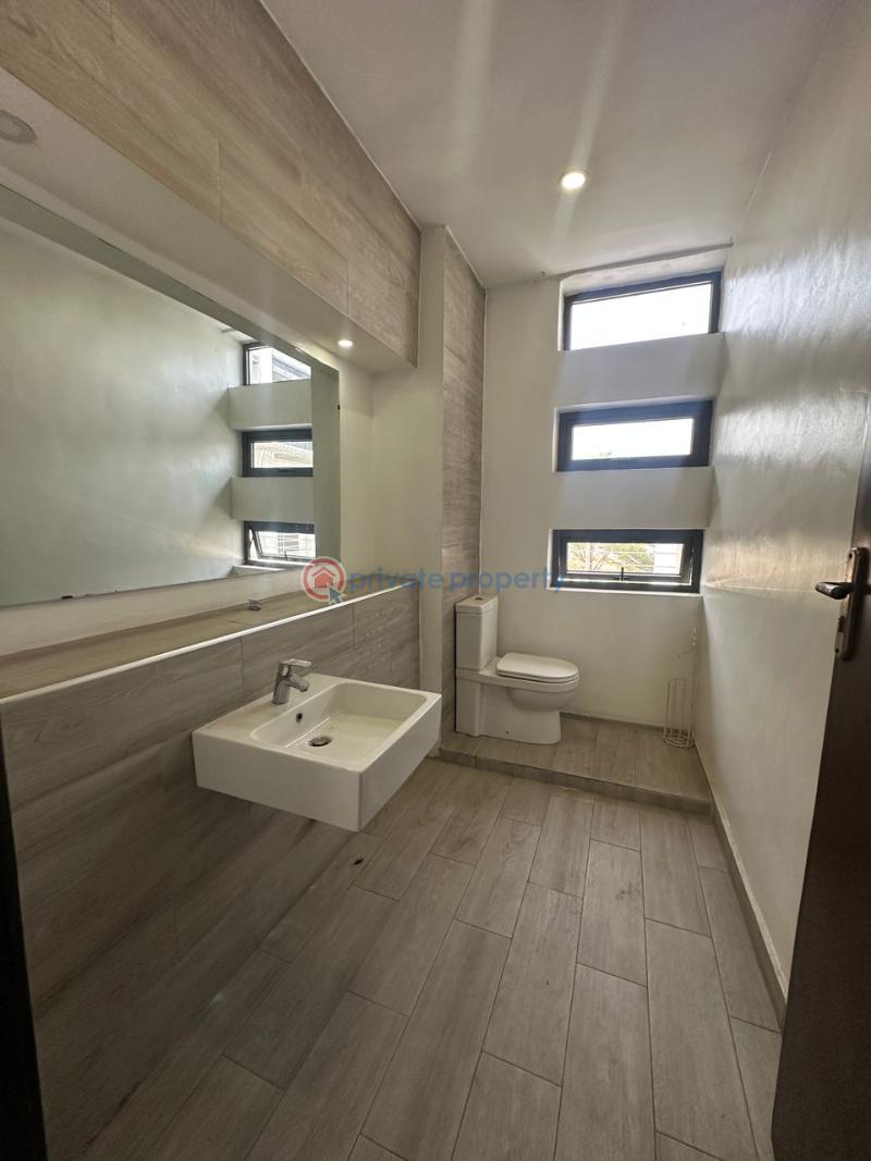 3 bedroom Shared Apartment For Rent Banana Island Ikoyi Lagos - 9